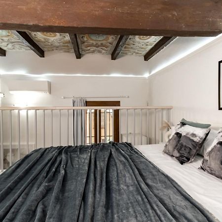 Charming Frescoed Loft Apartment Bologna Luaran gambar